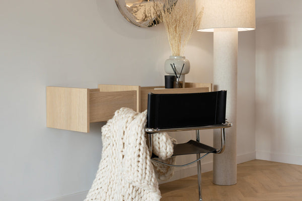 Lackierte vs. gewachste Holzmöbel – hier sind die Unterschiede, die wichtig sind!