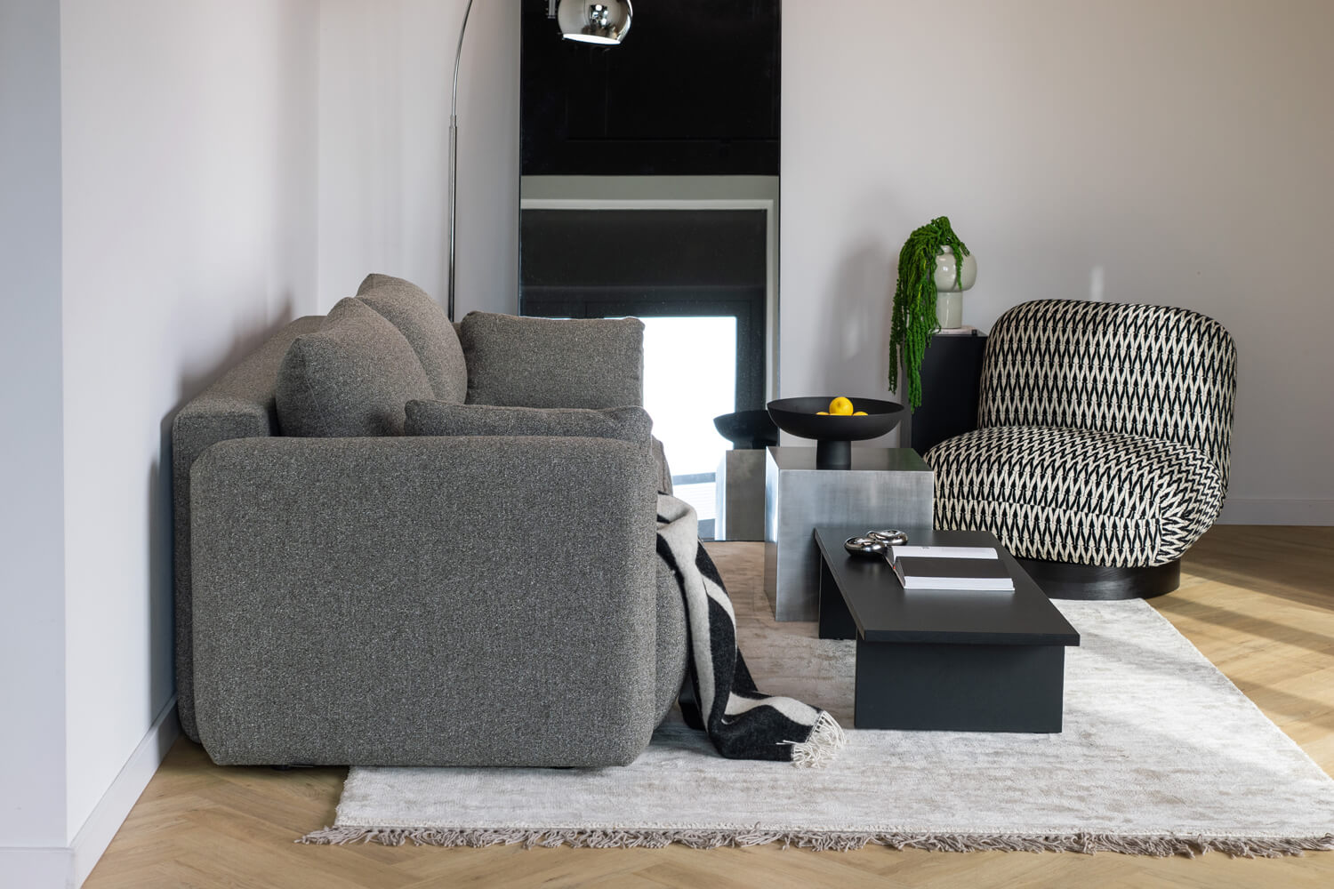 Monis Sofa