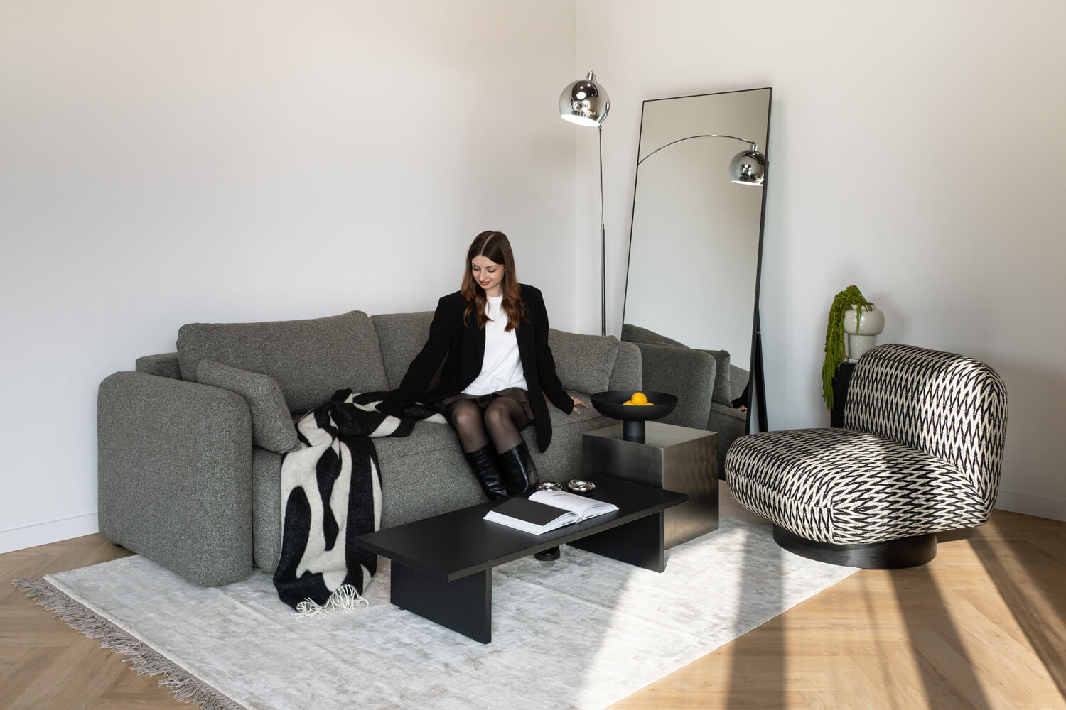 Monis Sofa