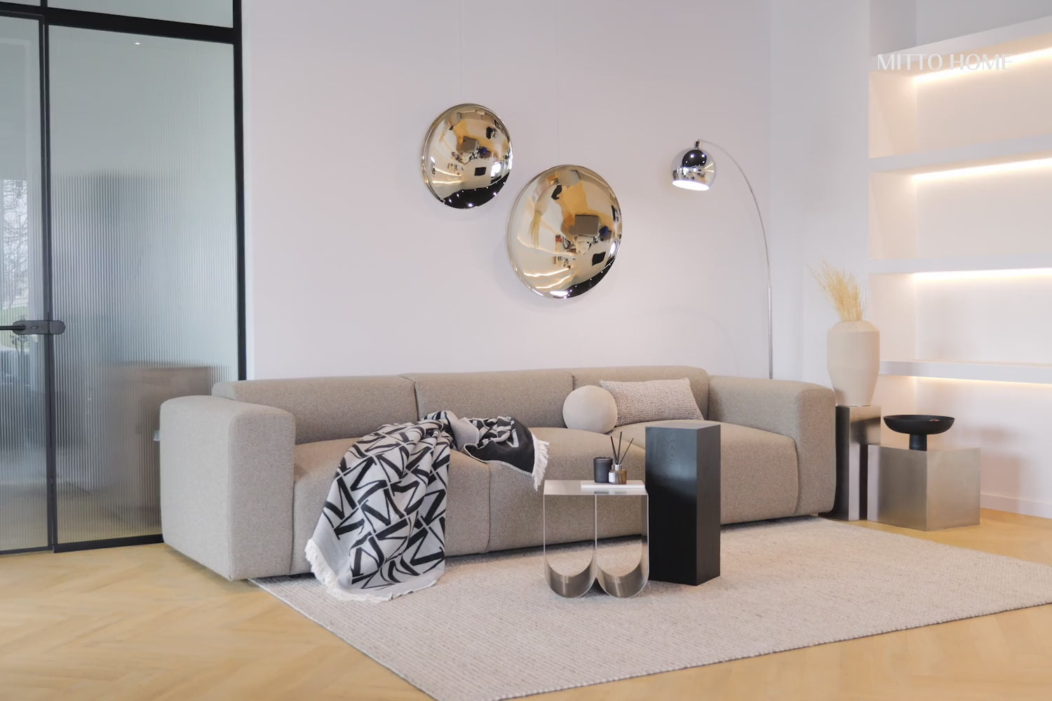 Kloo Sofa